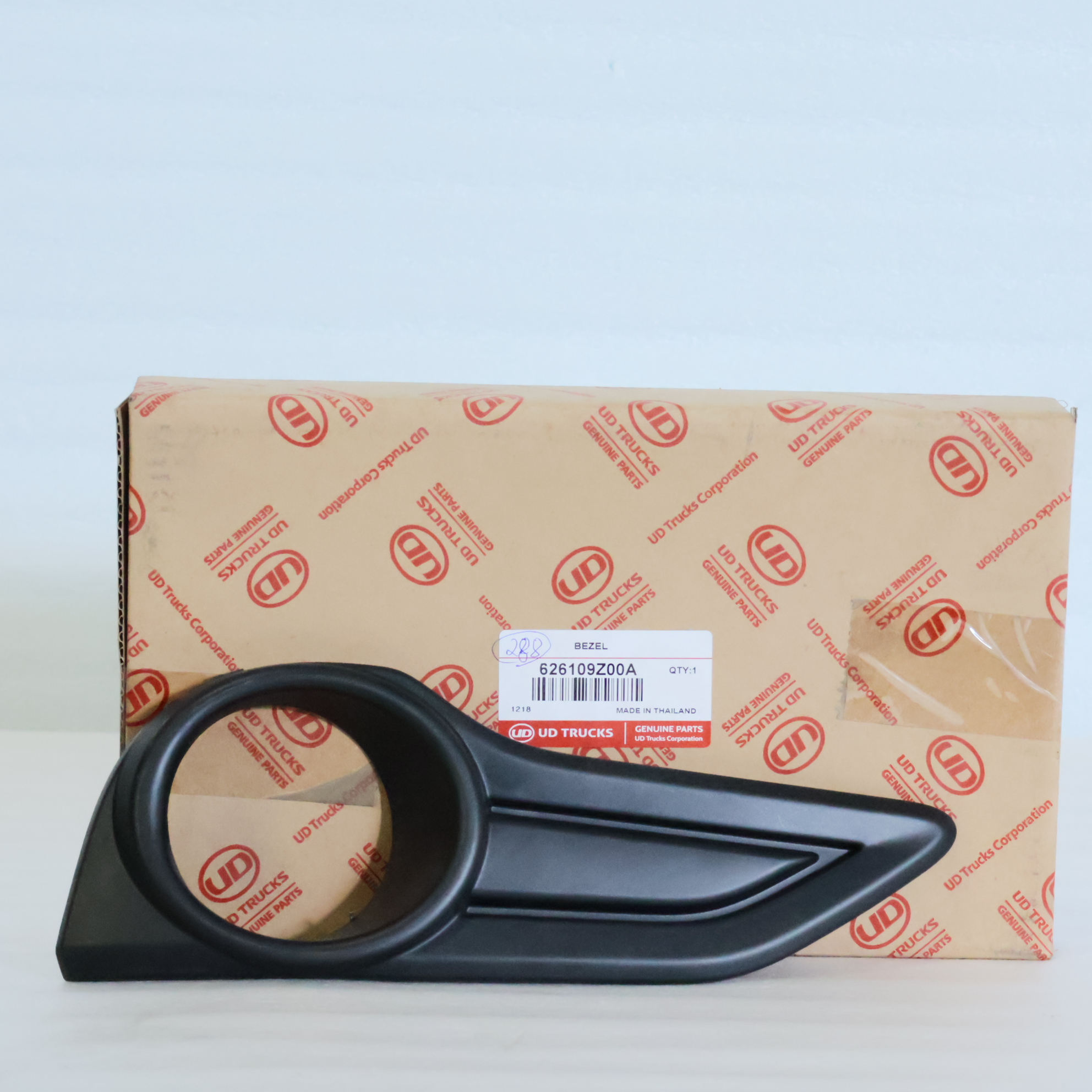 ỐP VIỀN ĐÈN CẢN TRÁI - CRONER