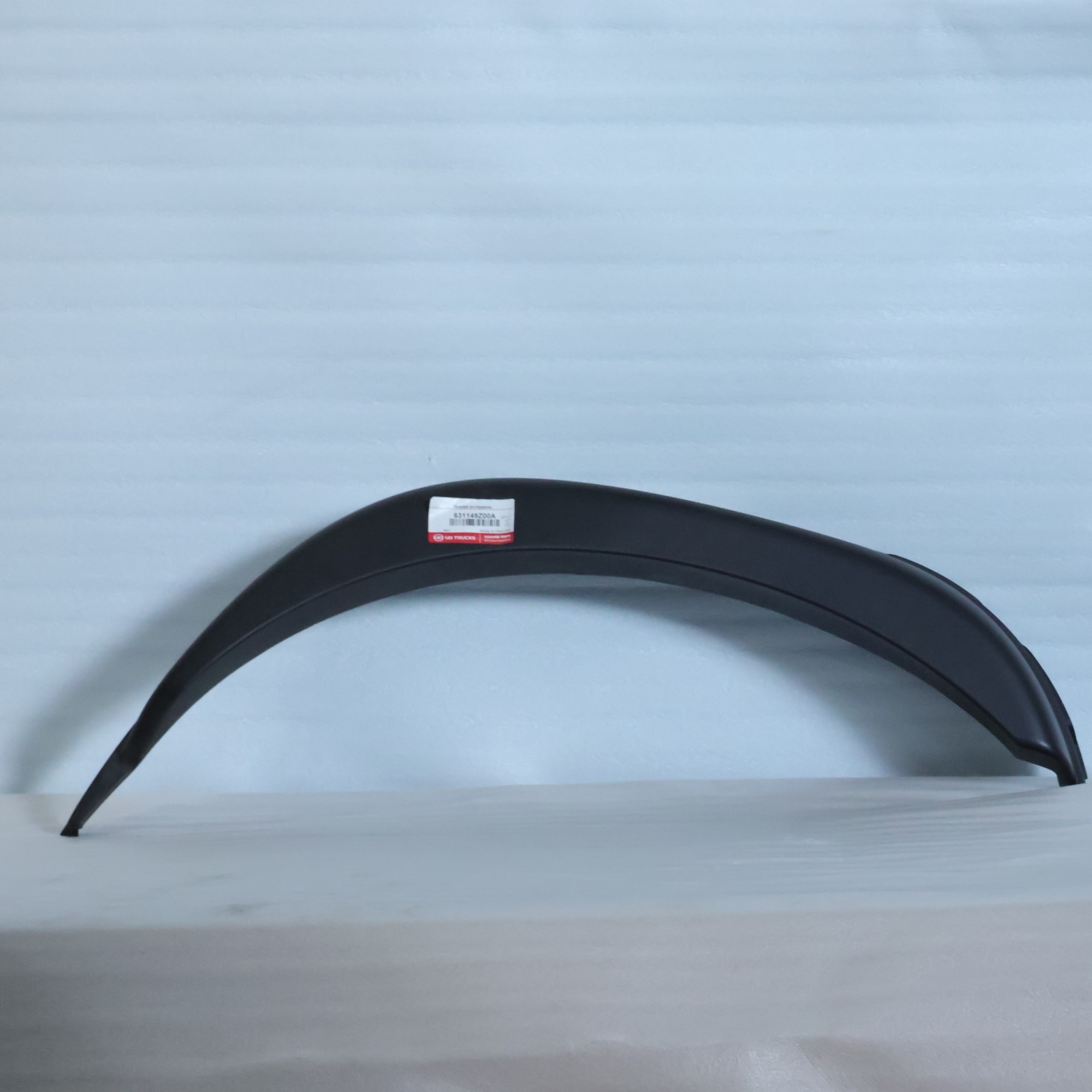 ỐP NHỰA HÔNG CABIN TRÁI - CRONER LKE 210HP